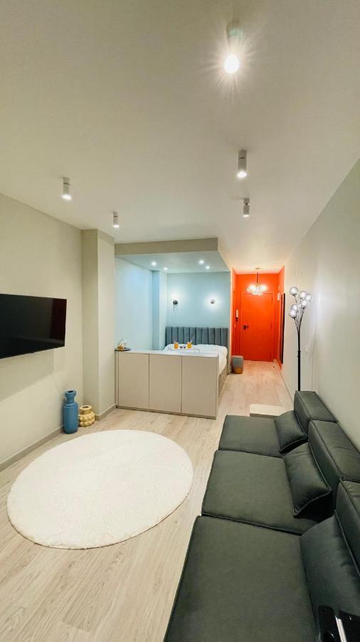 Beautiful Studio Two Steps To The Beach Torrevieja Exteriör bild